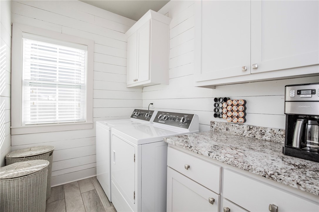 Hyde Park Cave Spgs - Residential