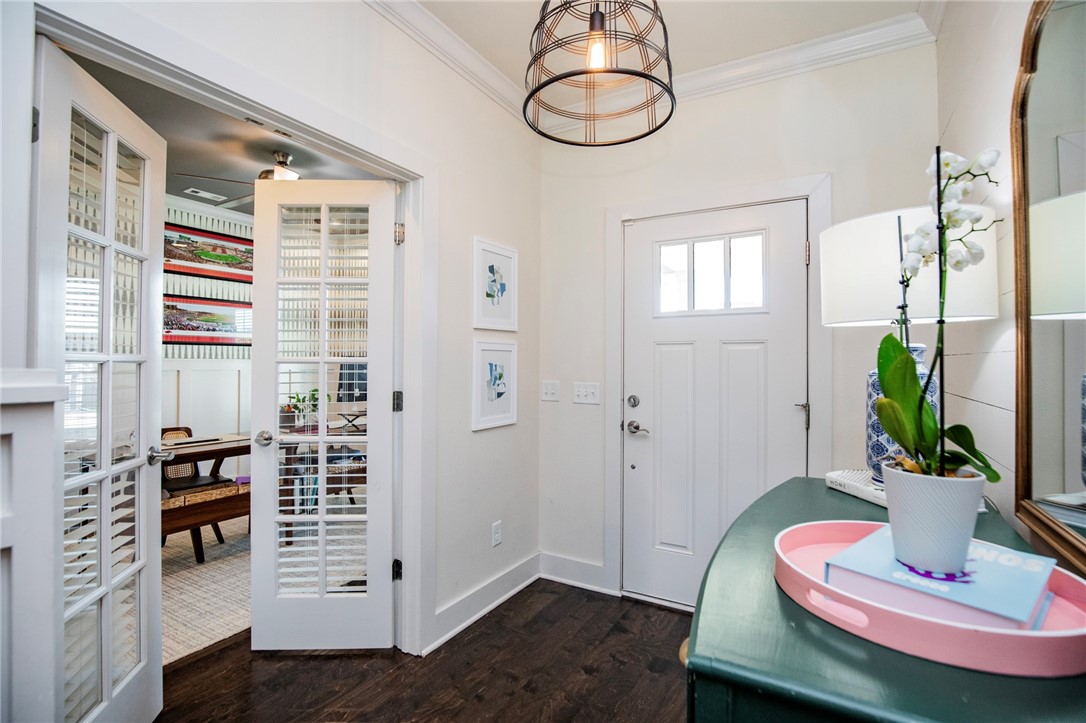 Hyde Park Cave Spgs - Residential