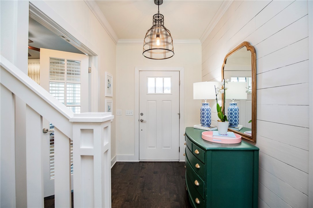 Hyde Park Cave Spgs - Residential