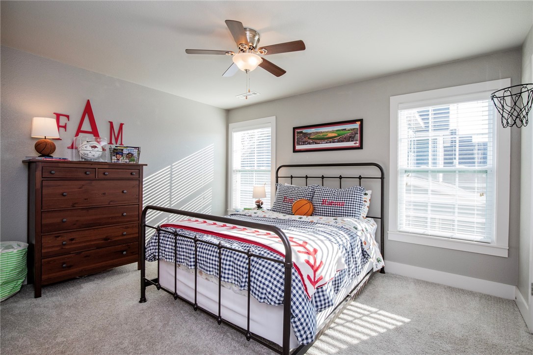 Hyde Park Cave Spgs - Residential