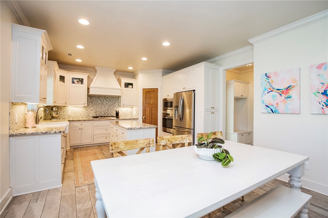 Hyde Park Cave Spgs - Residential