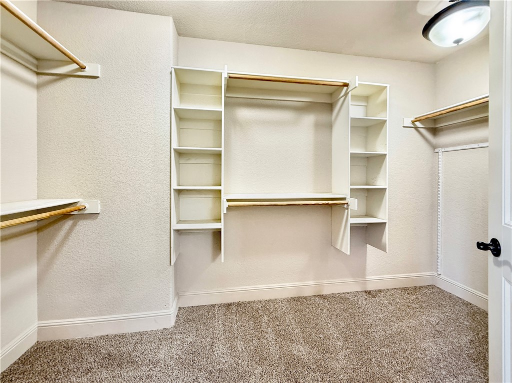 Laurynwood Estates - Residential