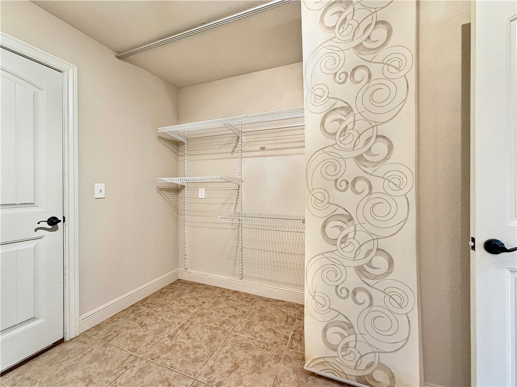 Laurynwood Estates - Residential
