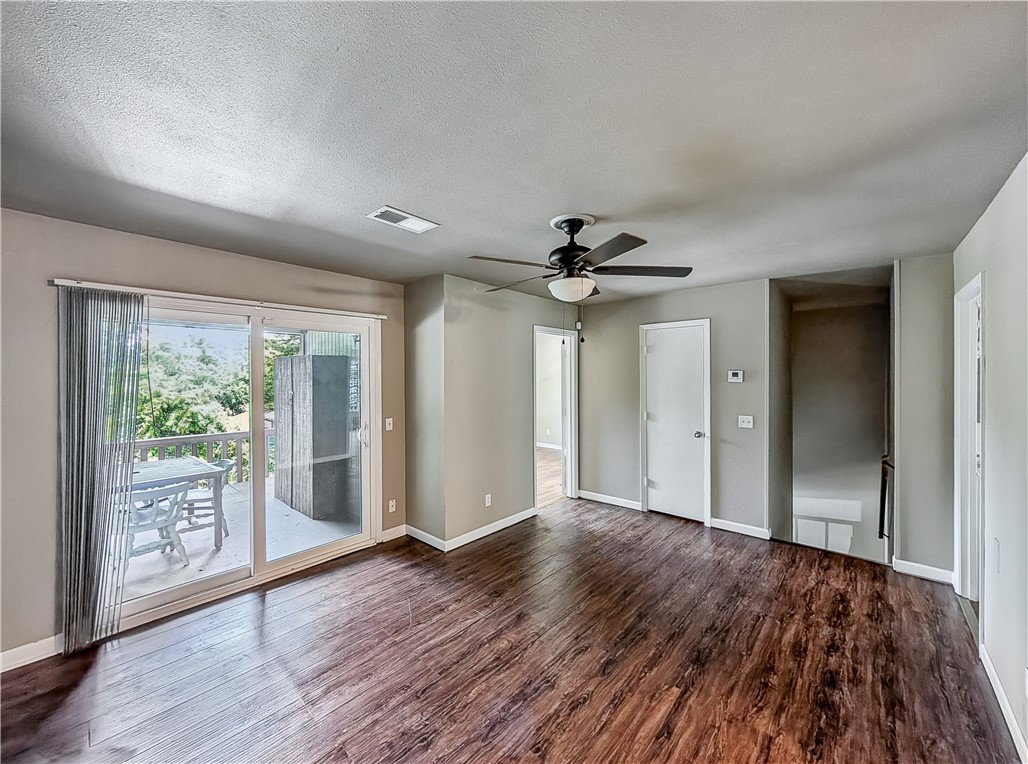 Townhouse Tct 3 A/K/A Drake Court Bvv - Residential