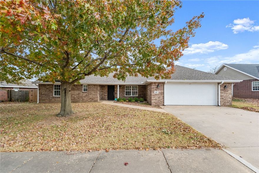 Beautifully updated 3 bedroom, 2 bath home in a prime location with easy access to Hwy 412 and Eliana Chacon City Park just minutes away. Fully remodeled in 2021 with new roof, interior paint, updated kitchen and bathrooms, plus a new HVAC in 2022 for peace of mind. You’ll love the huge living room and the no-carpet flooring throughout, perfect for kids, pets, and easy cleaning. The kitchen offers plenty of cabinet and pantry space, and there is generous storage with multiple closets. Outside, an oversized 2-car garage provides room for vehicles, tools, and toys. Move-in ready and close to everything!