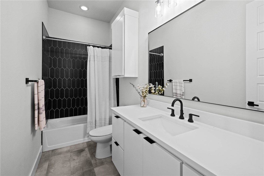 Shadow Valley - Residential