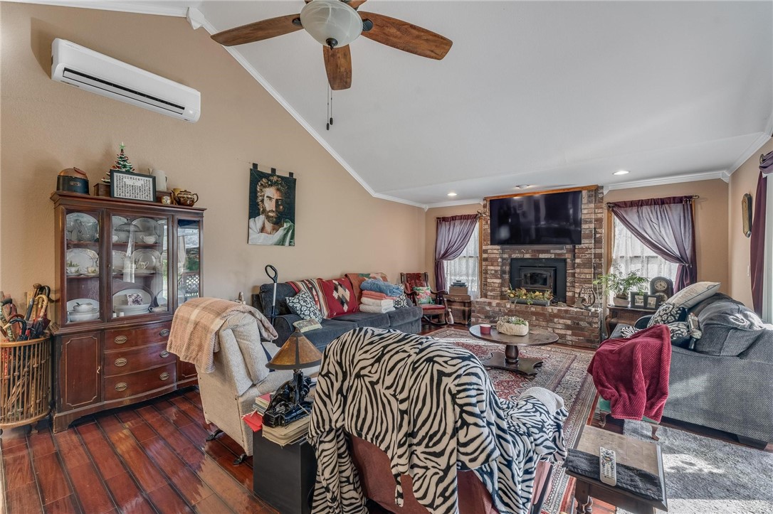 33-19-33-RURAL - Residential