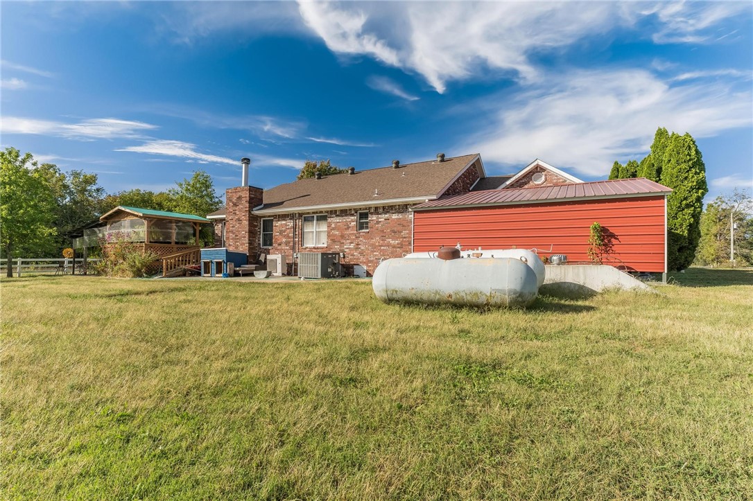 33-19-33-RURAL - Residential