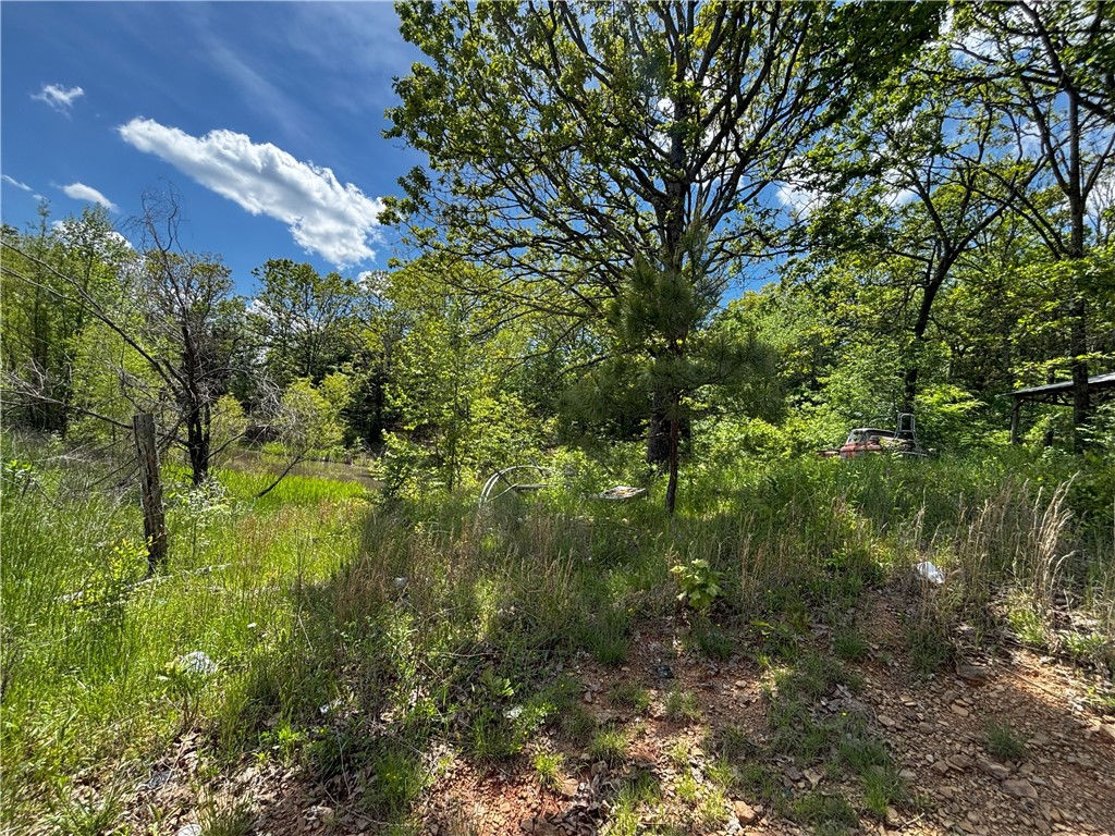 *Second dwelling is 672 square feet.*Incredible investment opportunity in Wesley, Arkansas! This 6.25-acre rural property features two dwellingsāa house and a mobile homeāperfect for rental income, multi-generational living, or future development. Enjoy the peaceful countryside setting complete with a pond, open space, and natural surroundings. Tenant occupied and sold as-is. Donāt miss this chance to own acreage with multiple homes for only $139,000!