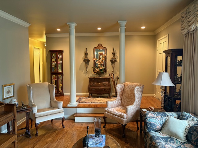 Pine Crest Hill - Residential