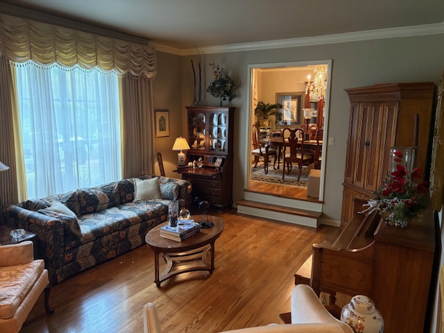 Pine Crest Hill - Residential