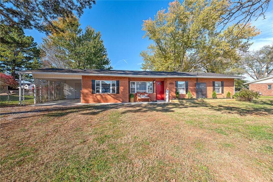 This newly remodeled ranch-style home offers 3 bedrooms, 2 bathrooms, and a ton of character — all within walking distance to Pea Ridge High School. Unlike typical subdivision homes, this one stands out with its unique charm and individuality. No cookie-cutter vibes here — just a warm, inviting space that feels like home.
Perfect for anyone looking for a place with personality in a great location. Seller is offering $5K toward closing costs as well.  Upgrades as follows:  New Roof All brand new laminate flooring, Both bathrooms are remodeled as well as kitchen and laundry room, All new paint with accent walls through out, Refrigerator and floating island convey with purchase as well. OPEN HOUSE THIS COMING SATURDAY..!