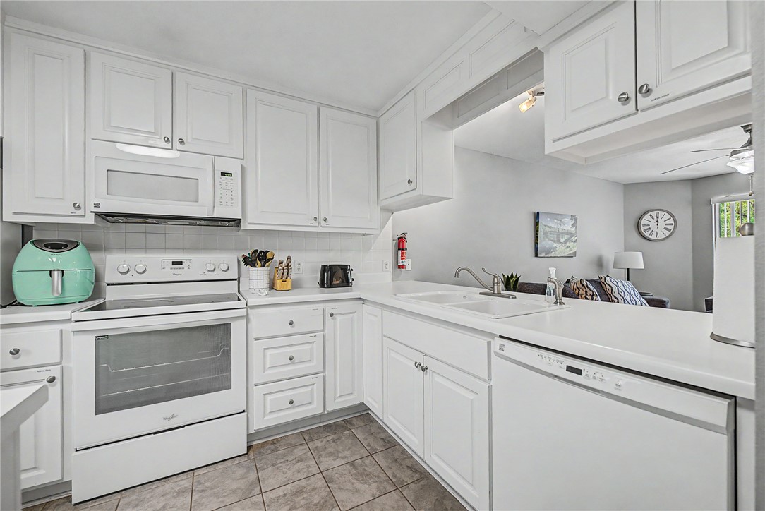 Unit 10 Holiday Island - Residential