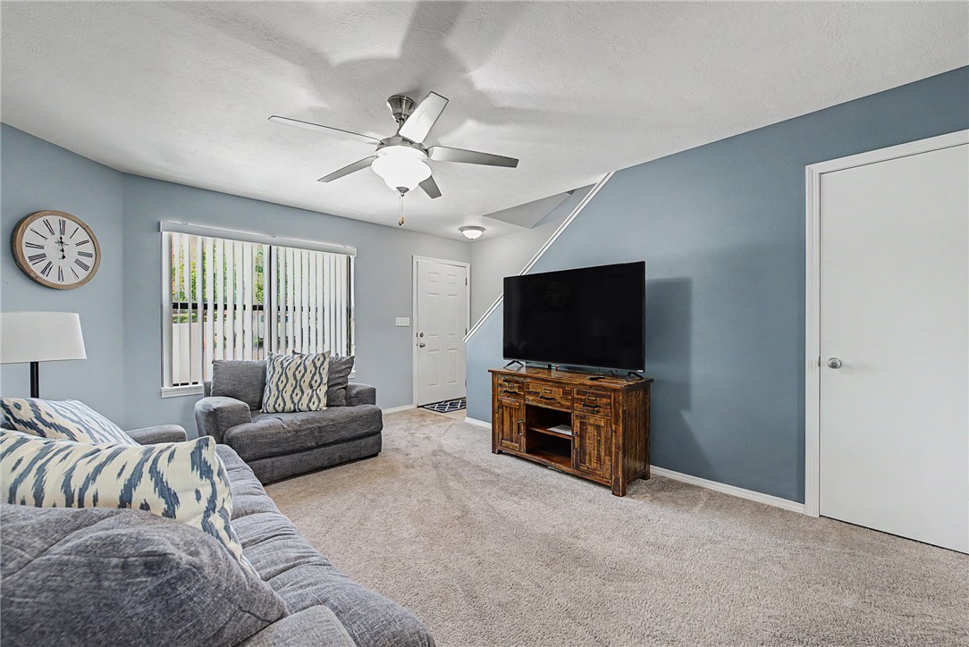 Unit 10 Holiday Island - Residential