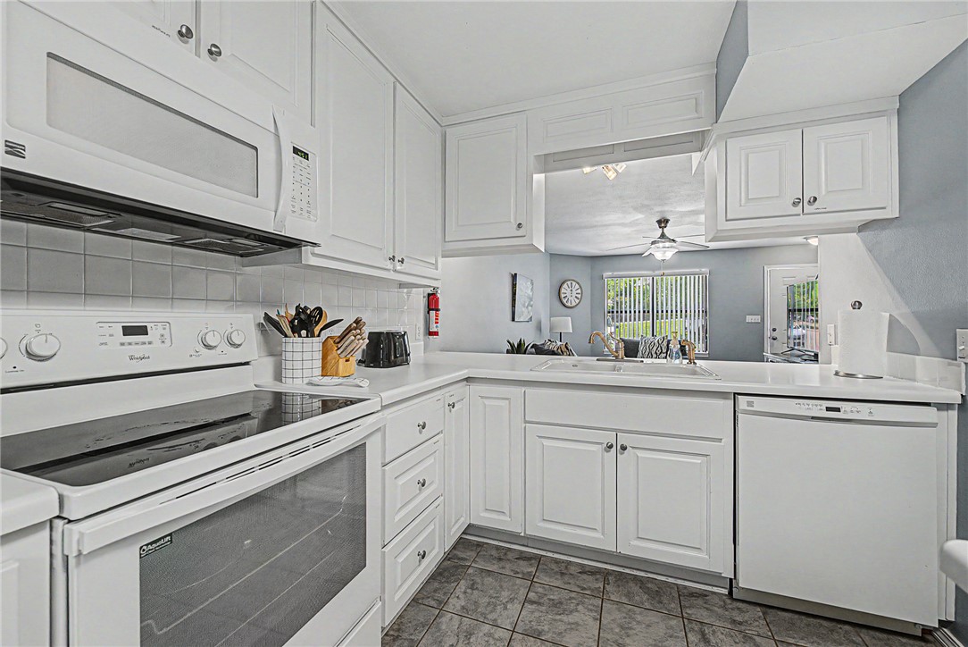 Unit 10 Holiday Island - Residential