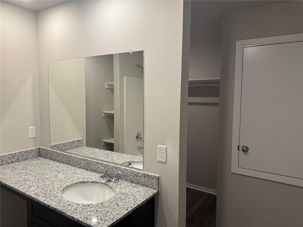 WOODWARD PARK PH II-HIGHFILL - Residential Lease