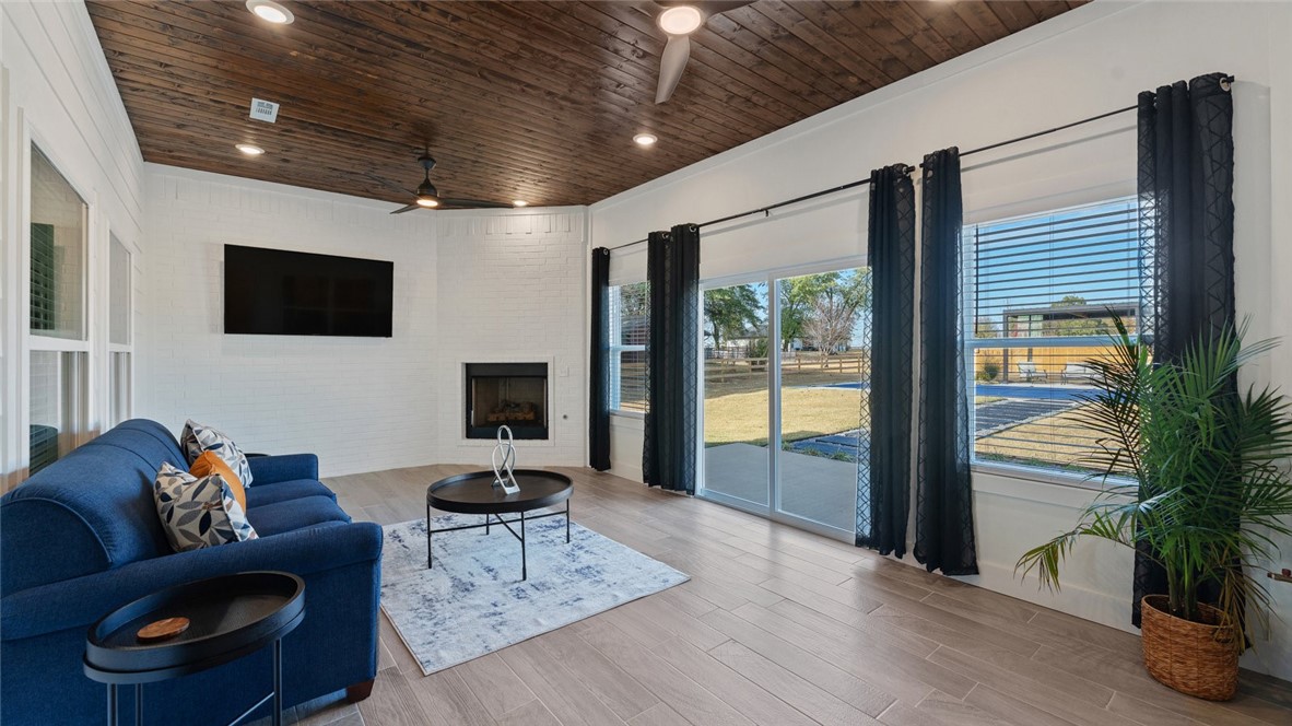 Farmington Outlots - Residential