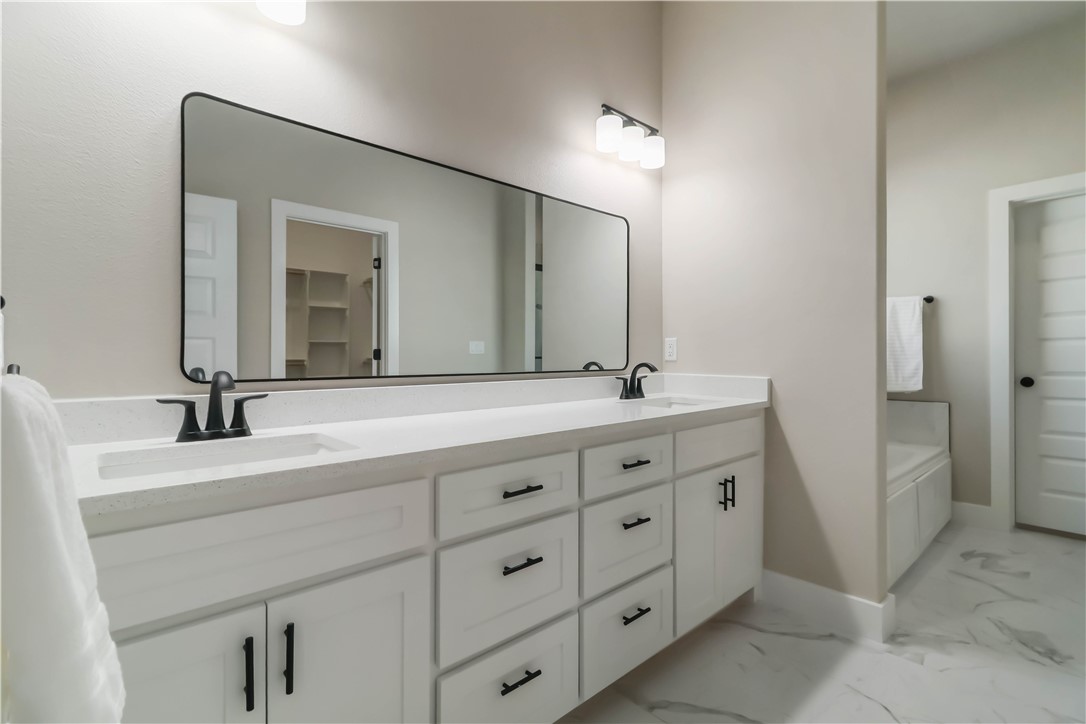 Silver Leaf Estates Ph I Centerton - Residential