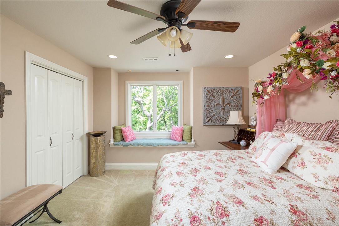 Knolls - Residential