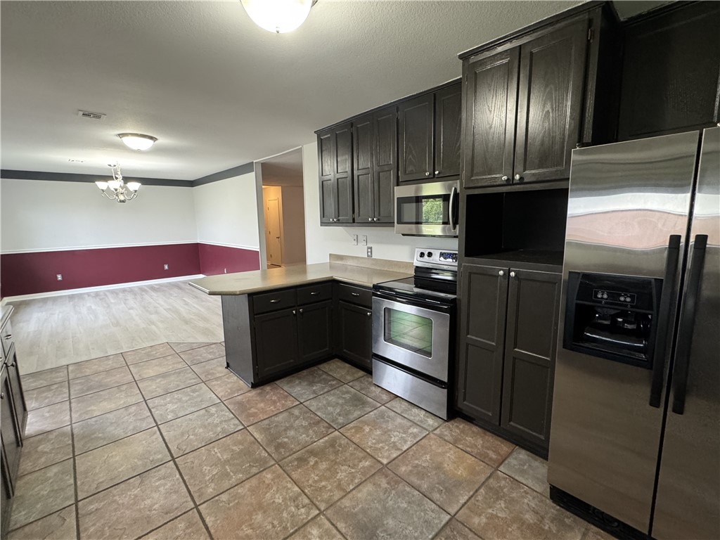 Round Prairie Estate Ph 1 Gentry - Residential Lease