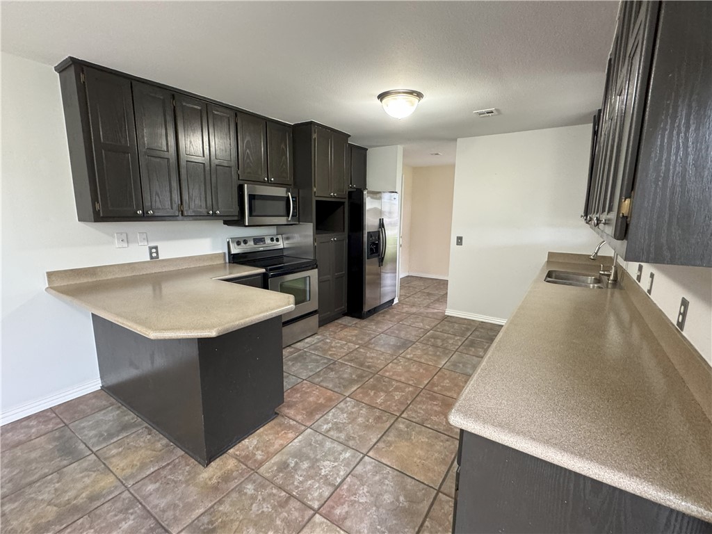 Round Prairie Estate Ph 1 Gentry - Residential Lease