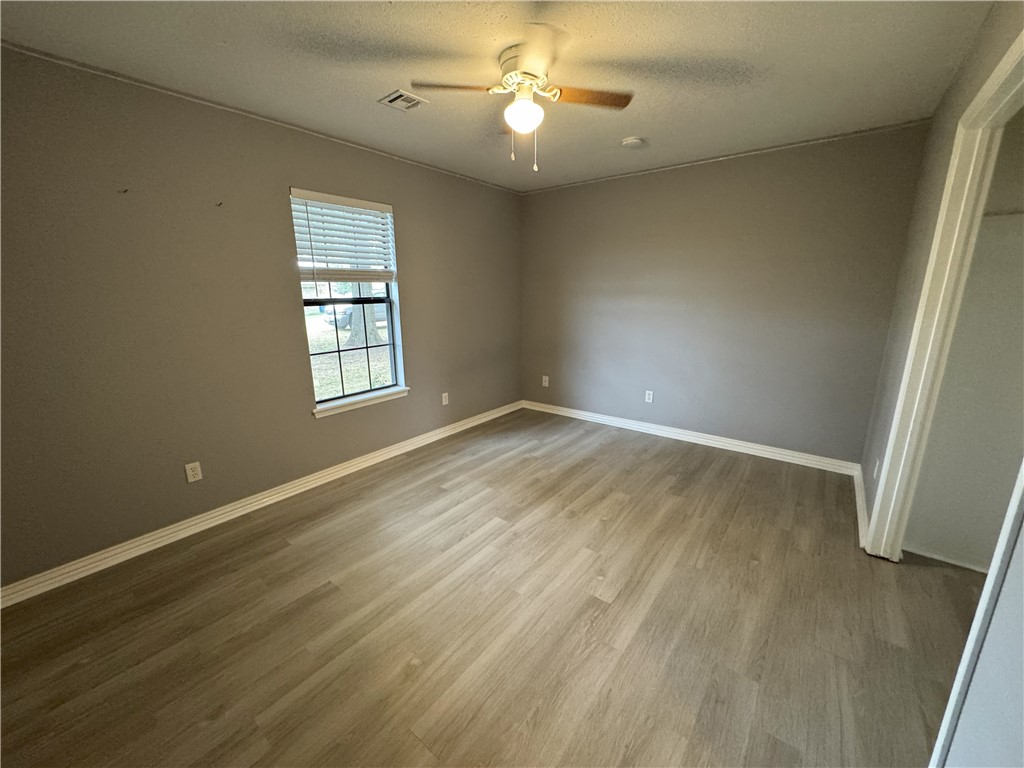 Round Prairie Estate Ph 1 Gentry - Residential Lease