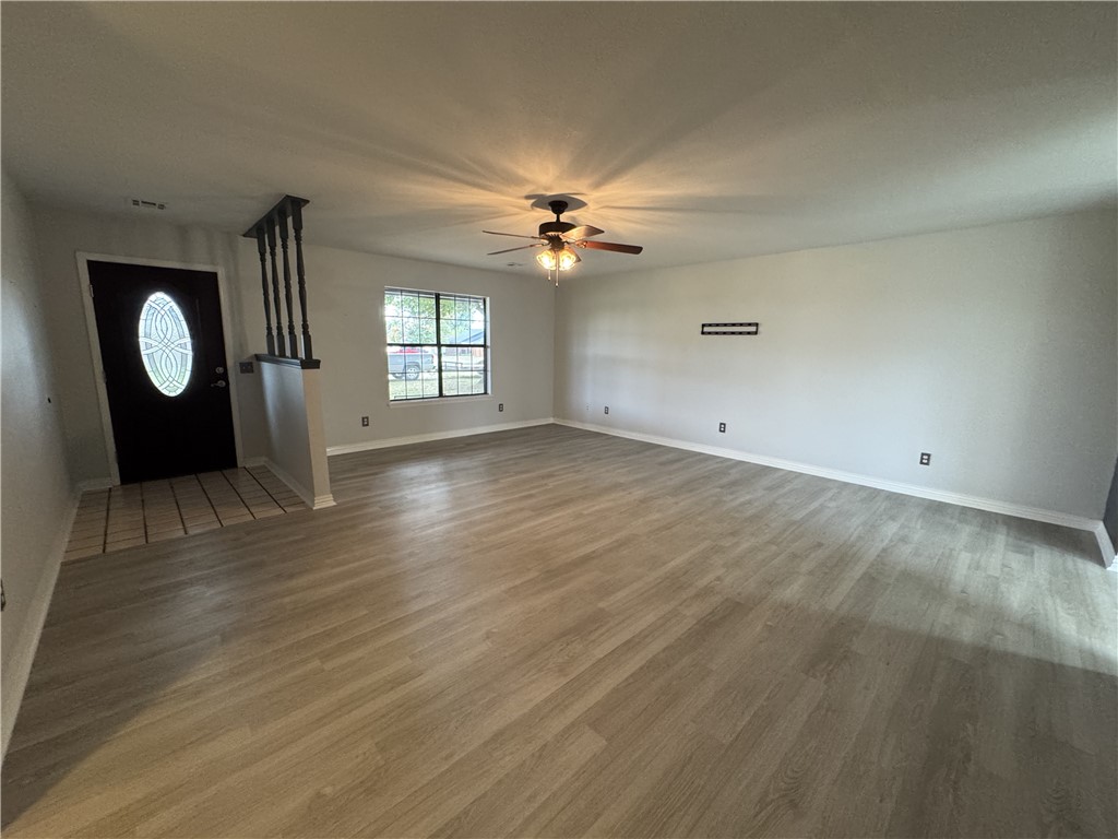 Round Prairie Estate Ph 1 Gentry - Residential Lease