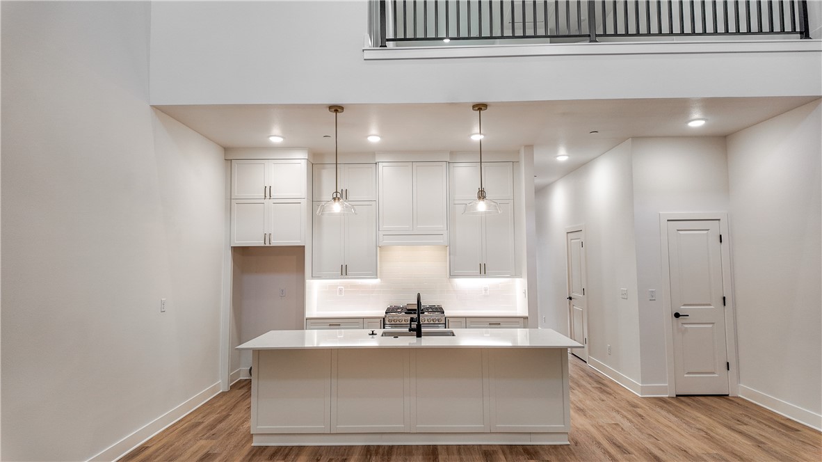 Bellview Place Rogers - Residential