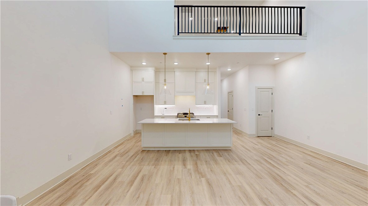 Bellview Place Rogers - Residential