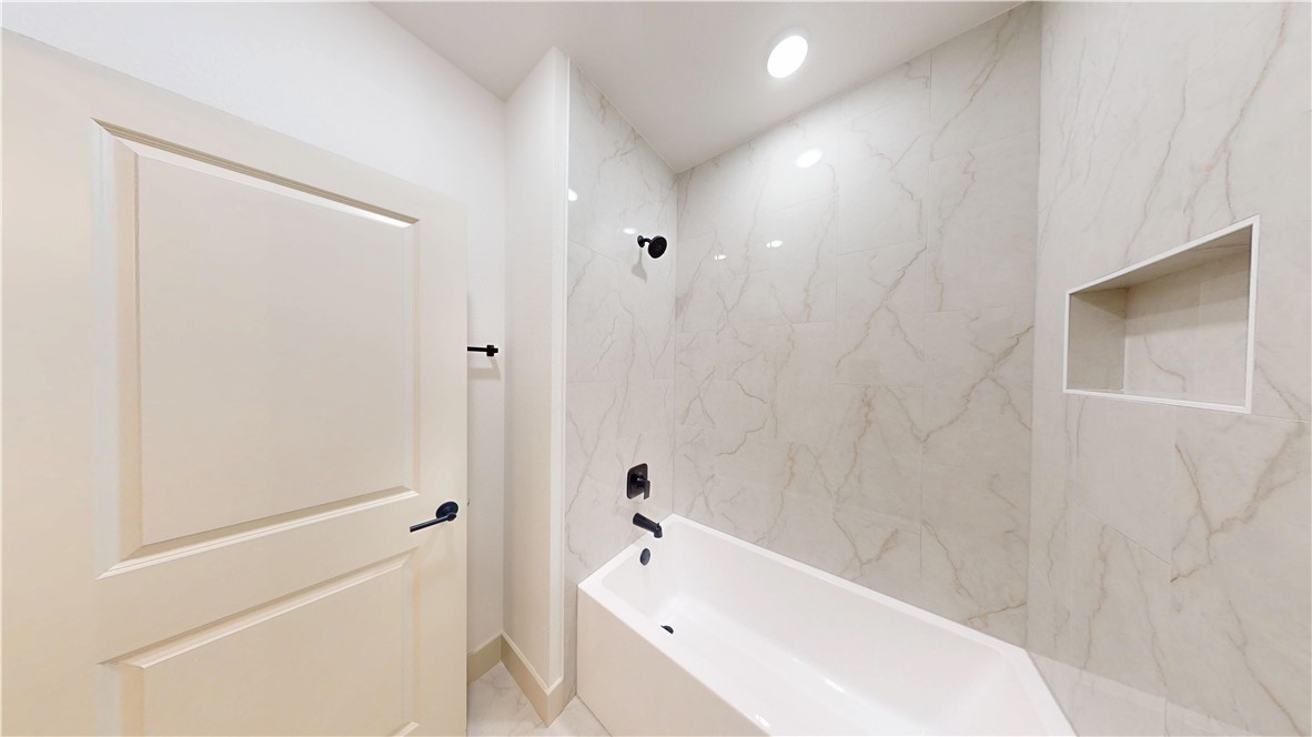 Bellview Place Rogers - Residential