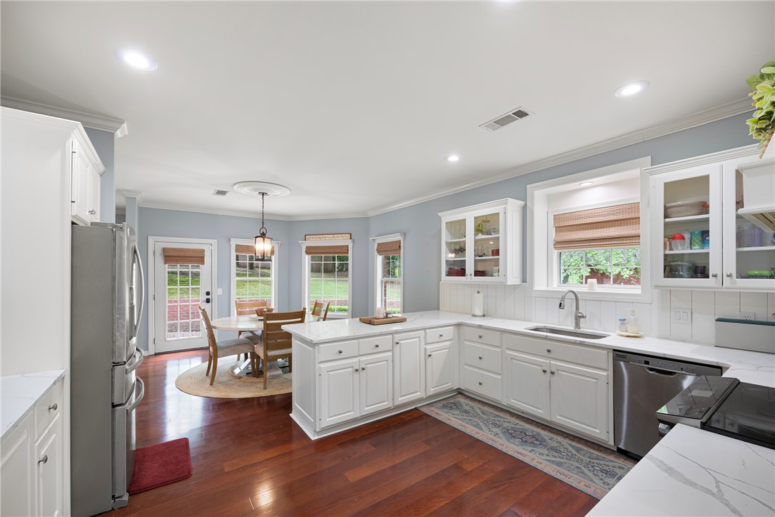 Hickory Hills Phase 1 & 2 - Residential
