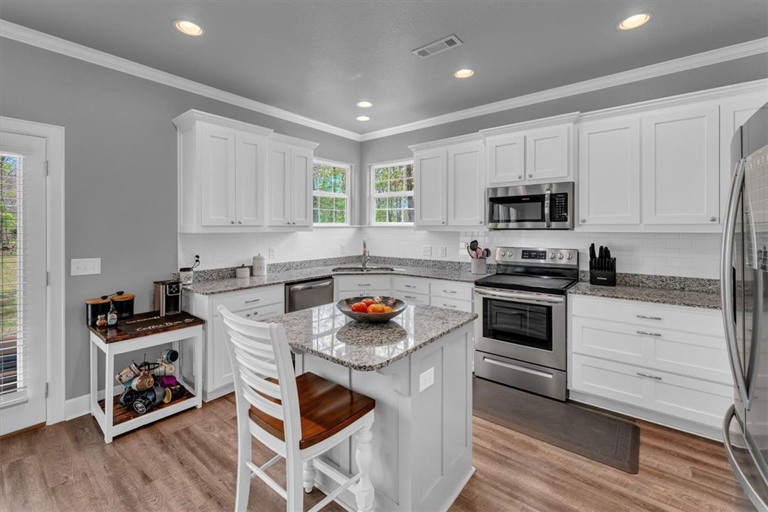 RUTHWELL SUB-BVV - Residential Lease