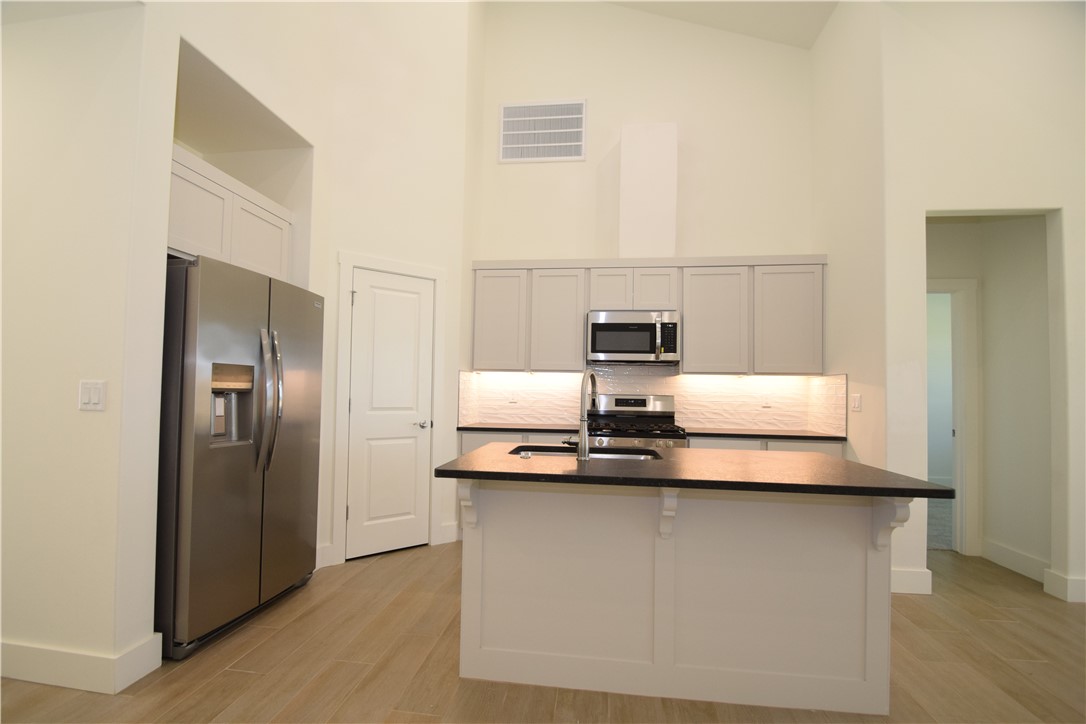 Crystal Cove Ph I - Residential Lease