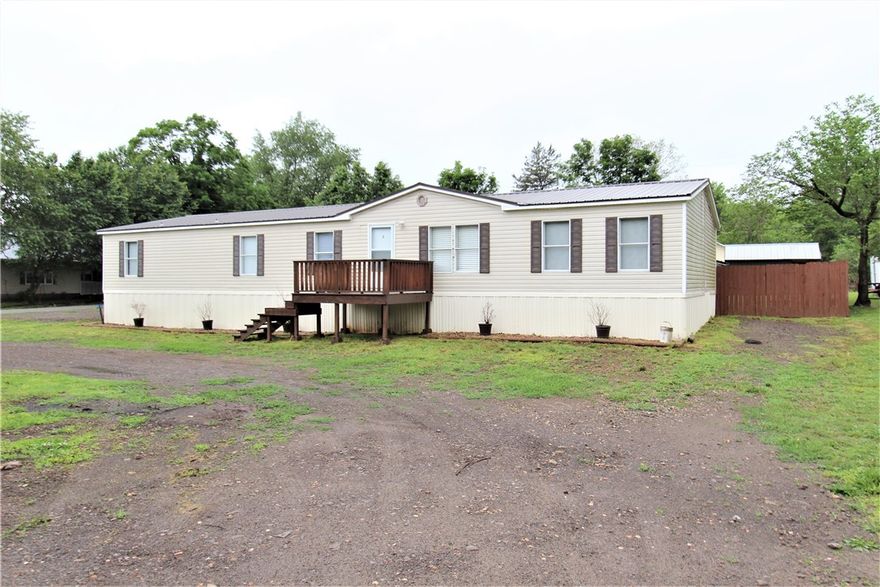 5 bedroom 3 full bath home on large double lot in Chester.