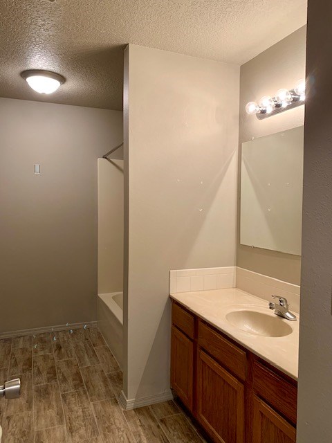 Eastview Sub Rogers - Residential Lease