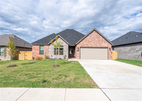 Photo of 6702 Basswood Avenue, Bentonville, AR 72713 (MLS # 1365444)