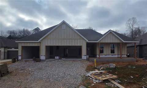 Photo of 1301 Bunker Drive, Pea Ridge, AR 72751 (MLS # 1330194)