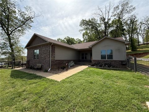 Photo of 10405 Arroyo Lane, Dardanelle, AR 72834 (MLS # 1342217)