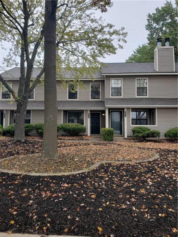 Nicely updated cozy 2 bed, 2 bath condo located on the edge of Springdale and Fayetteville with easy access to I-49, shopping and restaurants. Comes with washer, dryer, and fridge. Tenant pays their own utilities.