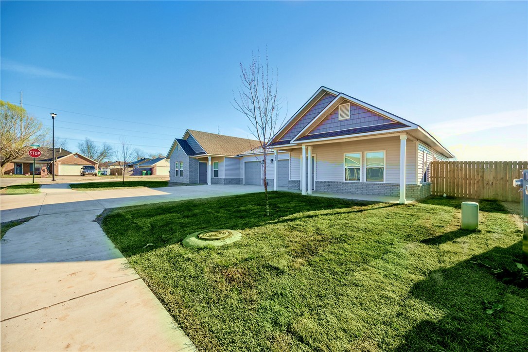 Valley Oaks - Residential Lease