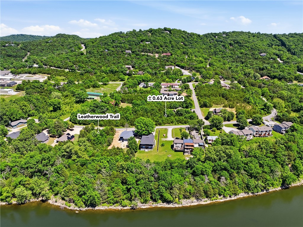 UNIT 10 HOLIDAY ISLAND - Land