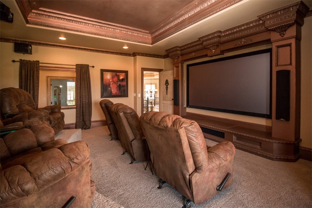 Churchill - Residential