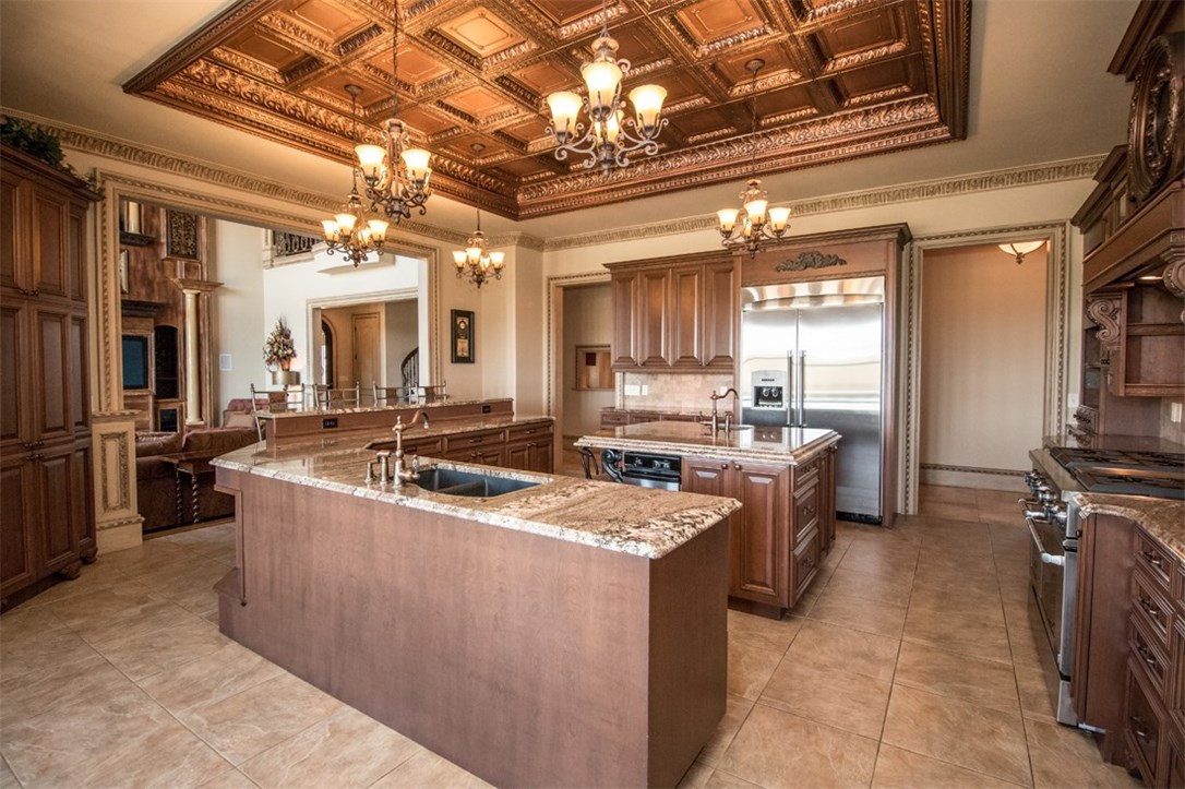 Churchill - Residential