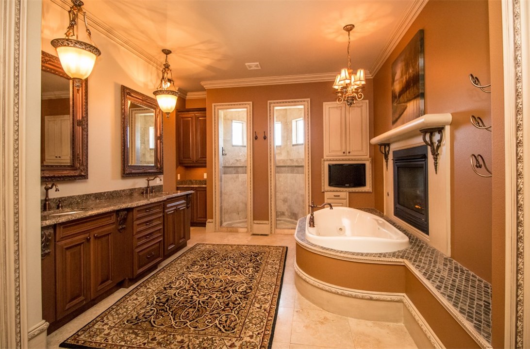 Churchill - Residential