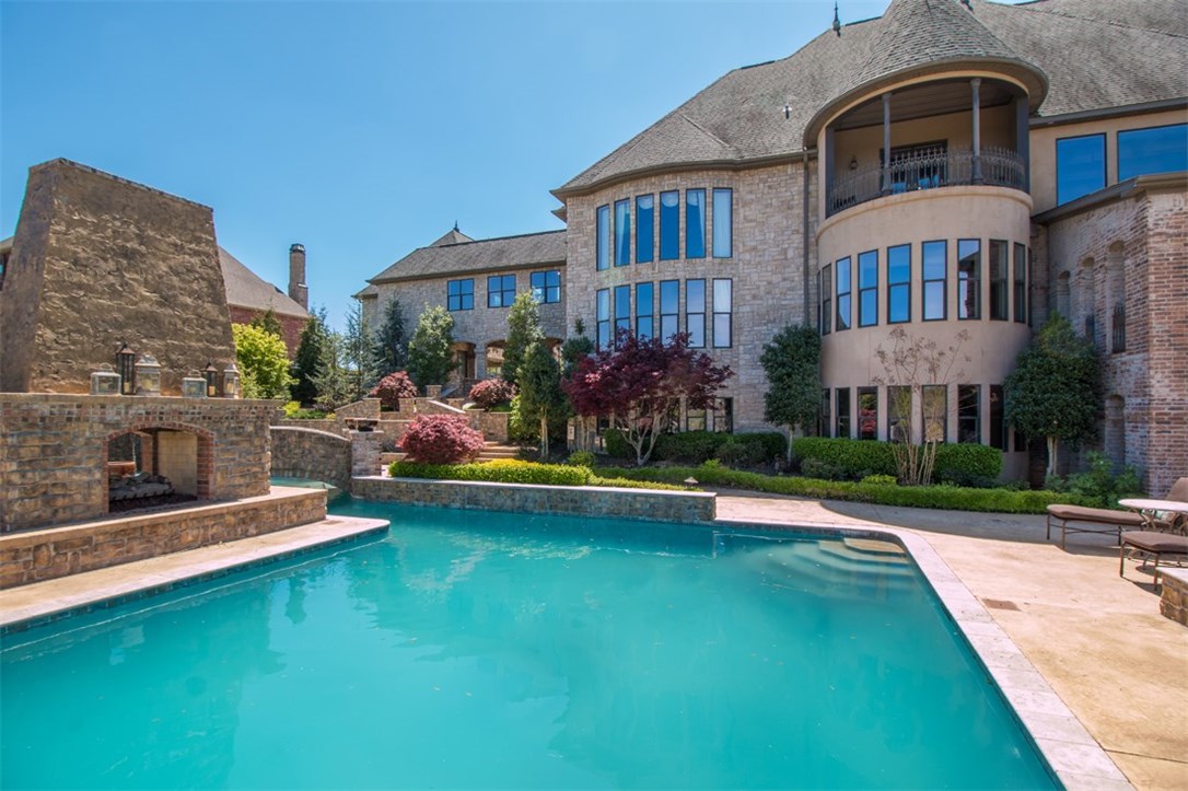 Churchill - Residential