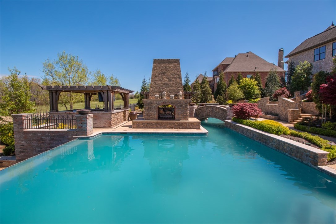 Churchill - Residential