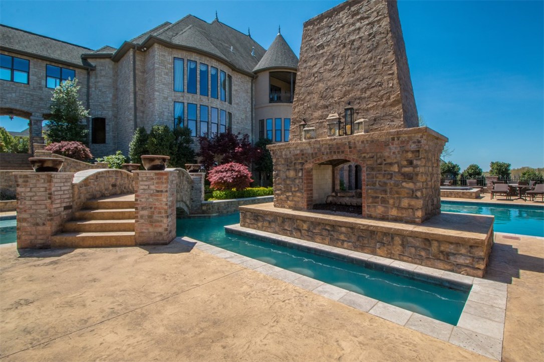 Churchill - Residential