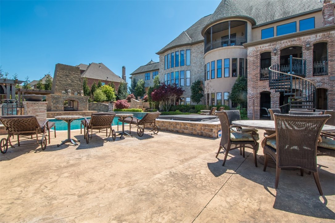 Churchill - Residential