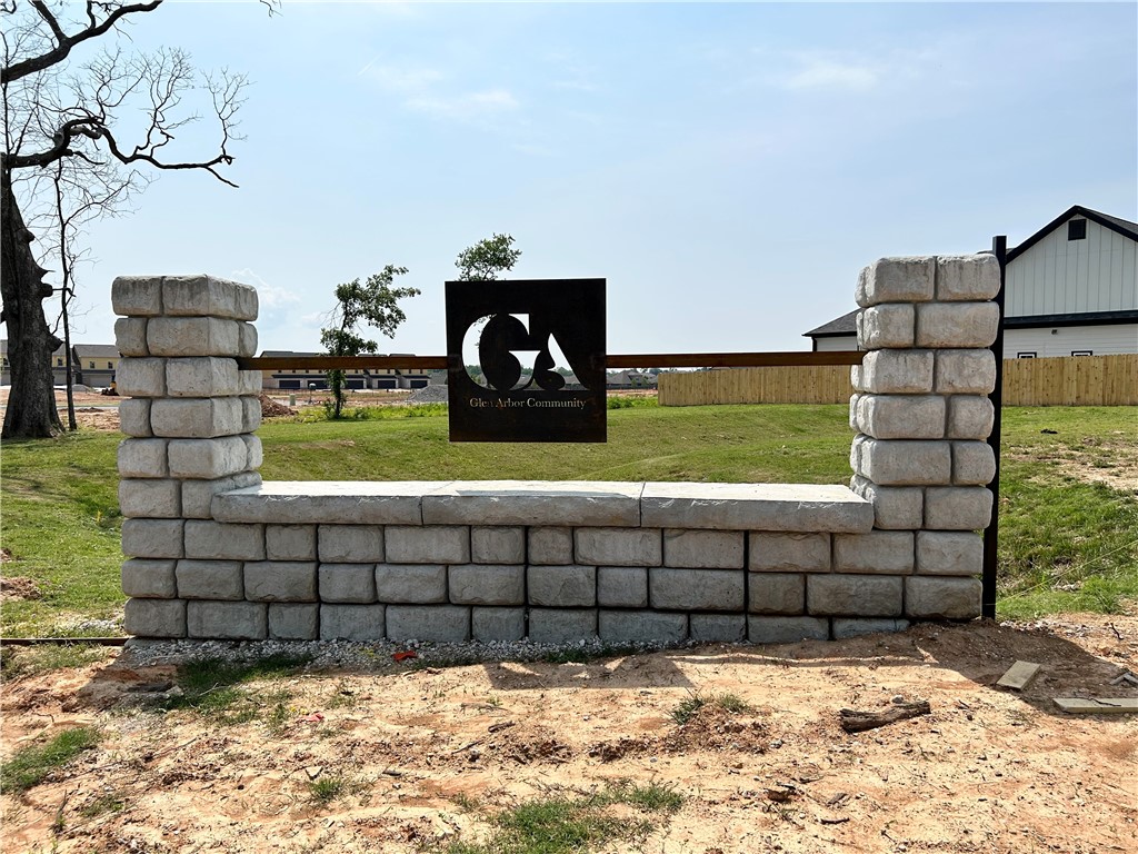 Glen Arbor - Residential