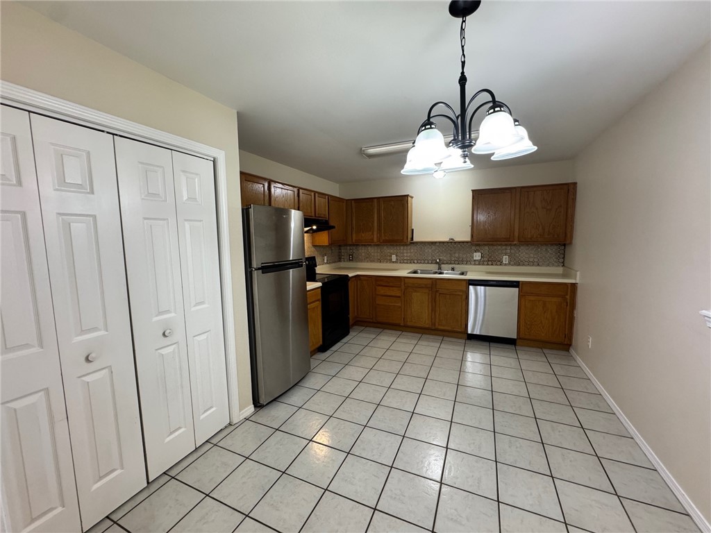 Holly Gardens Bentonville - Residential Lease